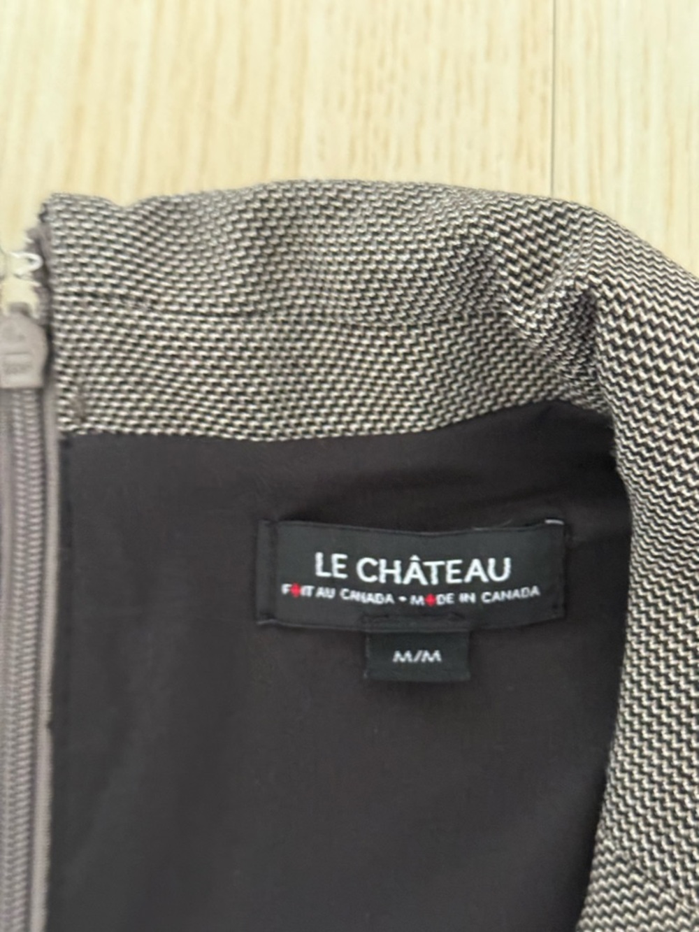 Vintage Le Château Structured Wrap Style Dress Brown Career Minimalist Midi Y2K - Picture 11 of 12